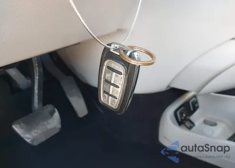 2017 Chrysler Pacifica Touring-L z USA, uszkodzony, nr VIN 2C4RC1BG0HR535250